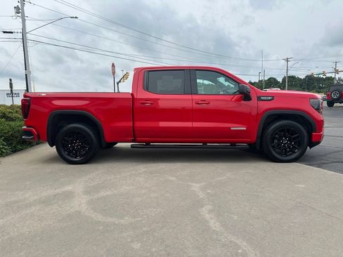 Used 2024 GMC Sierra 1500 Elevation w/ X31 Off-Road Package AWD/4WD image 4