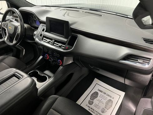 Used 2022 Chevrolet Tahoe LS image 3