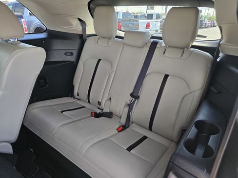 Used 2024 MAZDA CX-90 Plug-In Hybrid w/ Preferred AWD/4WD image 33
