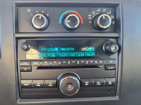 Used 2016 Chevrolet Express 2500 LS image 38