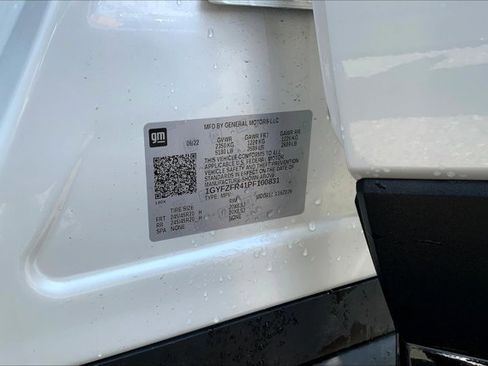 Used 2023 Cadillac XT4 Sport w/ Cold Weather Package image 32