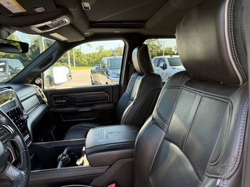 Used 2020 RAM 3500 Limited AWD/4WD image 17