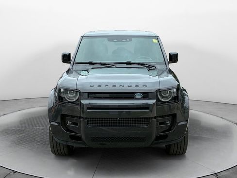 Used 2025 Land Rover Defender 110 X-Dynamic SE AWD/4WD image 2
