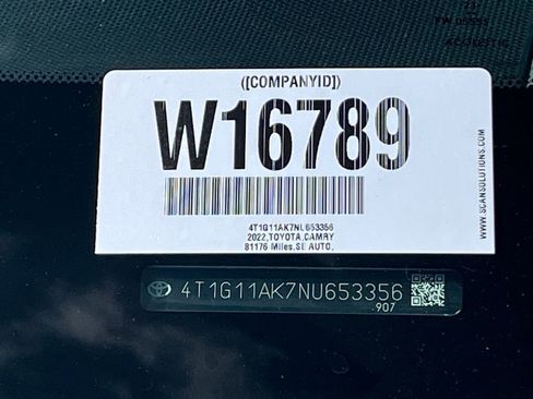 Used 2022 Toyota Camry SE FWD image 19