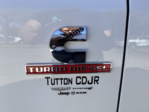 Used 2025 RAM 3500 Tradesman w/ Chrome Appearance Group image 12