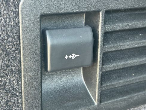 Used 2022 Land Rover Range Rover Westminster Edition image 17