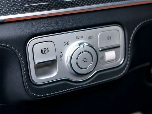 Used 2023 Mercedes-Benz GLE 63 AMG S image 57