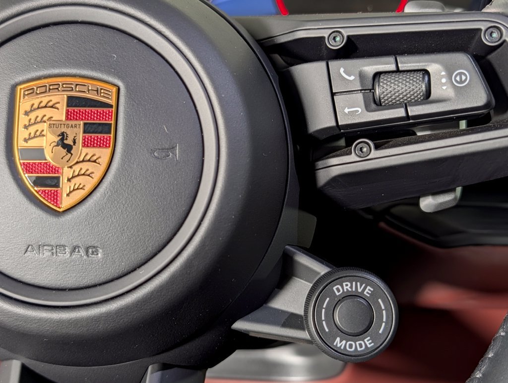 New 2026 Porsche Cayenne GTS AWD/4WD image 40