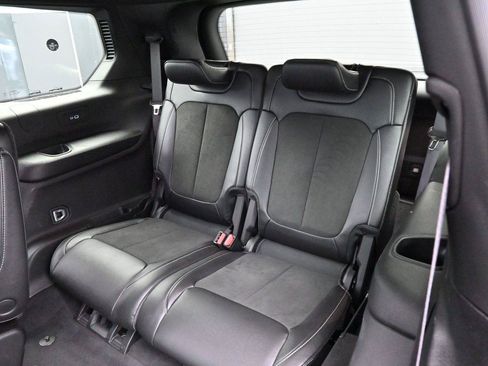 Used 2023 Jeep Grand Cherokee L Laredo AWD/4WD image 28