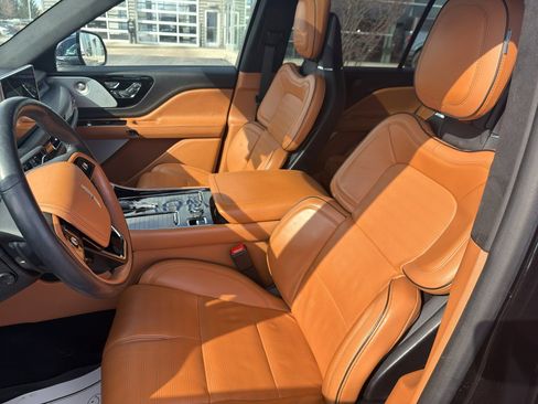 Used 2021 Lincoln Aviator Black Label w/ Dynamic Handling Package image 15