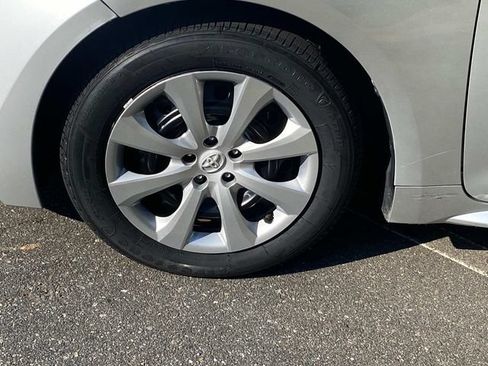 Used 2024 Toyota Corolla LE FWD image 6