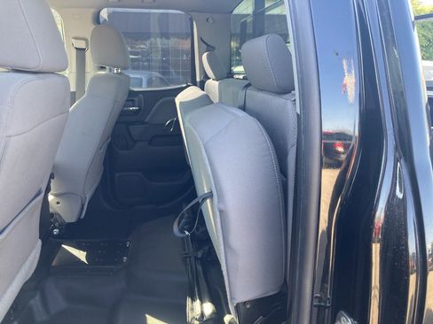 Used 2018 Chevrolet Silverado 1500 W/T image 12