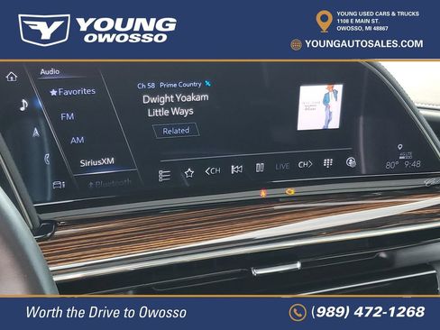 Certified 2024 Cadillac Escalade ESV Premium Luxury w/ LPO, Floor Liner Package AWD/4WD image 18
