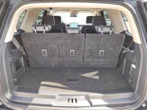 Used 2022 Ford Expedition XLT image 13