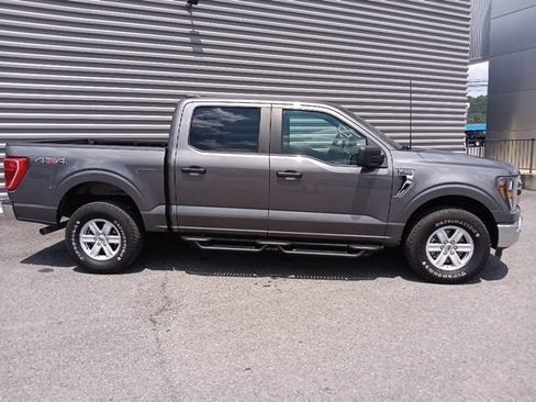 Used 2023 Ford F150 XLT AWD/4WD image 2