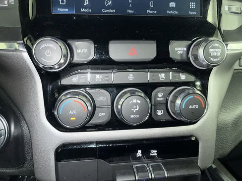 Used 2024 RAM 1500 Laramie image 21