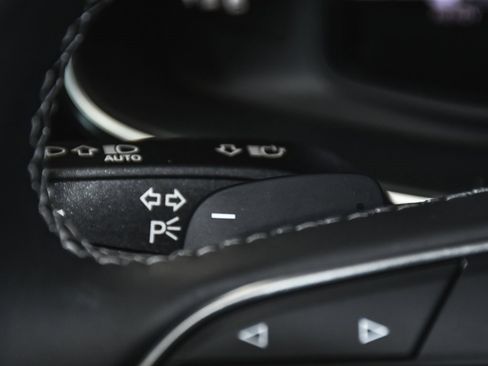 Used 2025 Audi Q8 Premium w/ Black Optic Package image 36