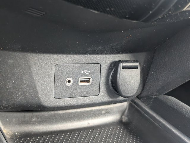 Used 2020 Nissan Rogue SV FWD image 17