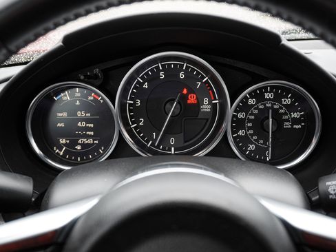 Used 2019 MAZDA MX-5 Miata Grand Touring w/ GT-S Package RWD image 22