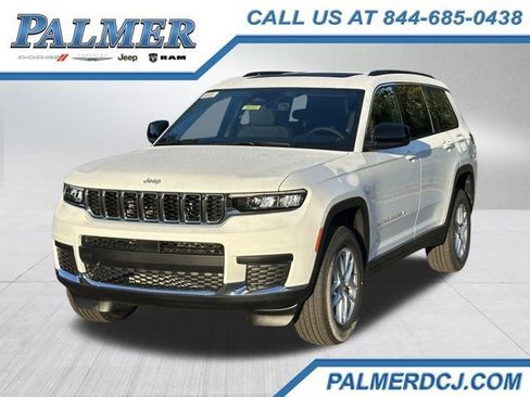 New 2025 Jeep Grand Cherokee L Laredo image 1