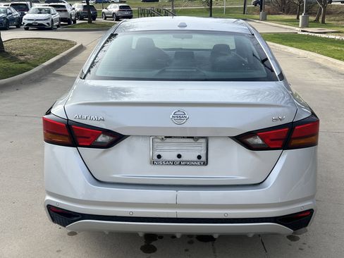 Used 2021 Nissan Altima 2.5 SV image 9