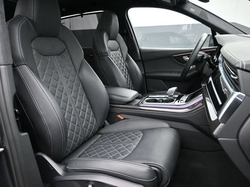 Used 2023 Audi SQ7 Prestige w/ Prestige Package AWD/4WD image 28