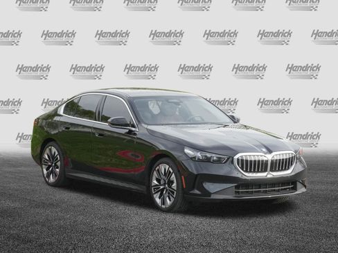 Certified 2024 BMW 530i w/ Premium Package image 2