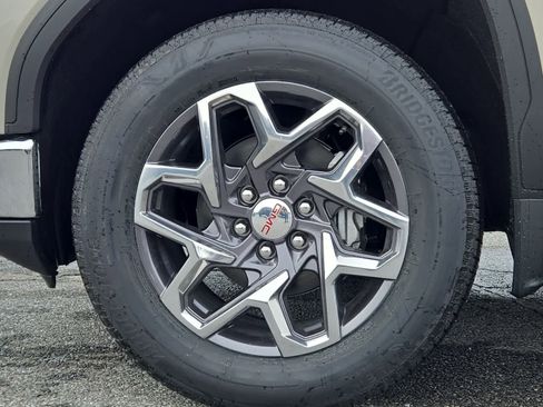 New 2026 GMC Sierra 1500 SLE w/ LPO, Black Badging Package image 6