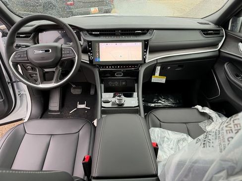 New 2026 Jeep Grand Cherokee Limited image 26