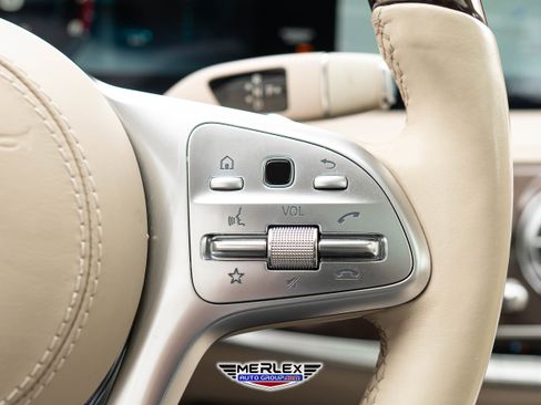 Used 2019 Mercedes-Benz S 560 Sedan image 25