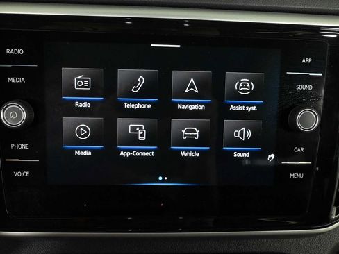 Certified 2023 Volkswagen Atlas Cross Sport SE w/ Panoramic Sunroof Package FWD image 26