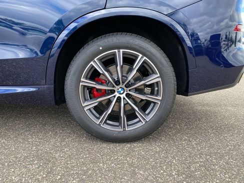New 2026 BMW X5 xDrive40i w/ M Sport Package AWD/4WD image 5
