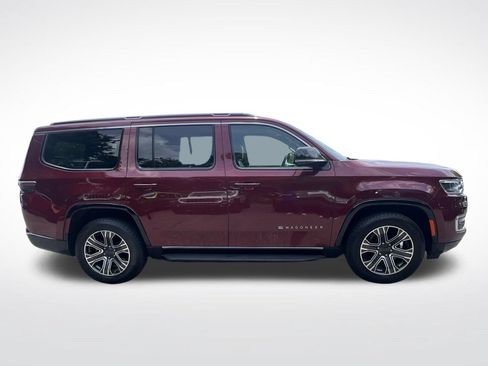 Used 2024 Jeep Wagoneer Series II w/ Flexible Seating Group AWD/4WD image 3