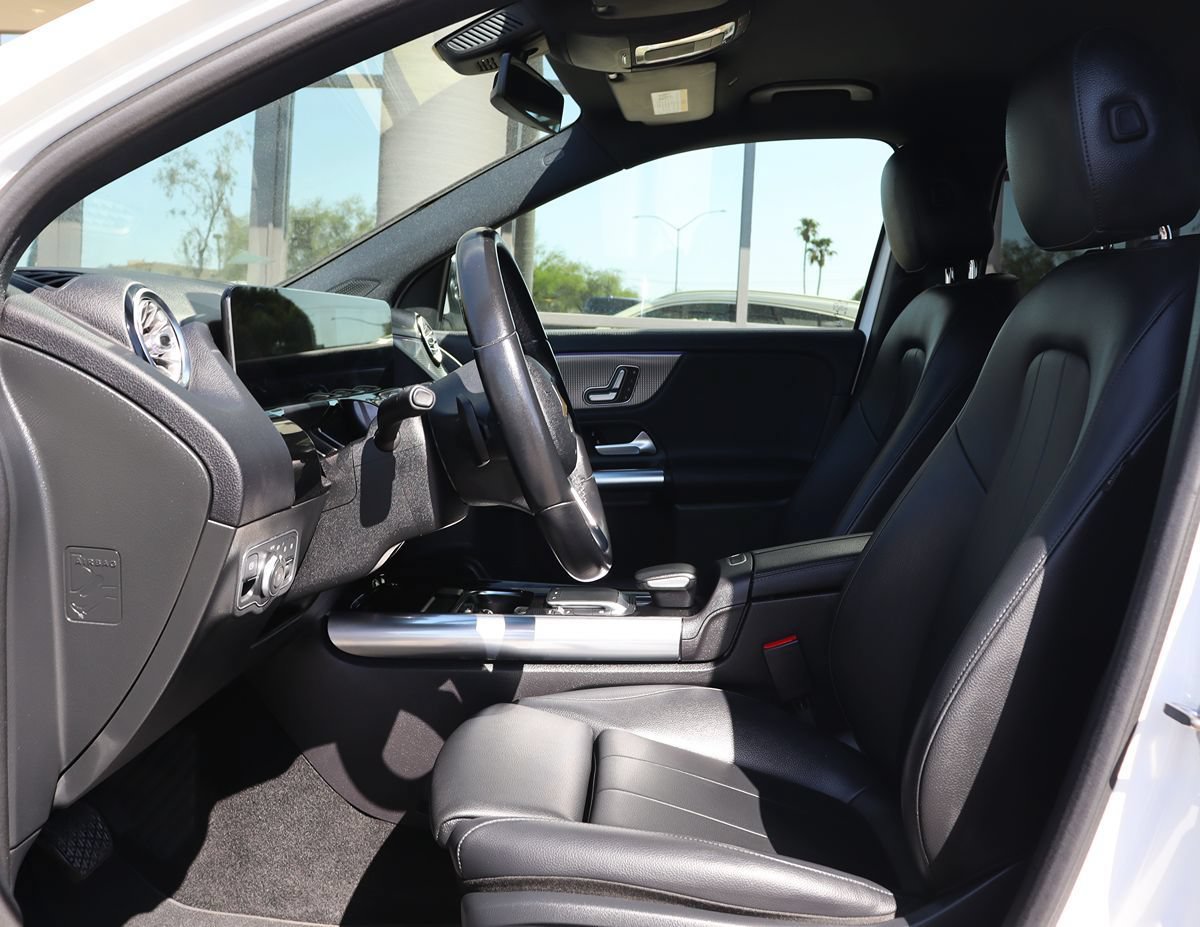 Used 2021 Mercedes-Benz GLA 250 w/ Premium Package image 39
