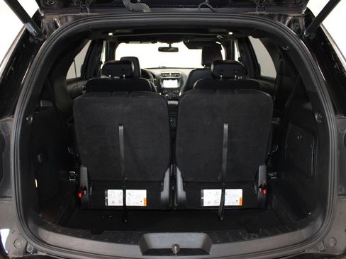 Used 2019 Ford Explorer XLT w/ Equipment Group 202A FWD image 13