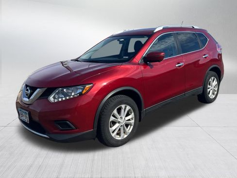 Used 2016 Nissan Rogue SV w/ SV Premium Package AWD/4WD image 3