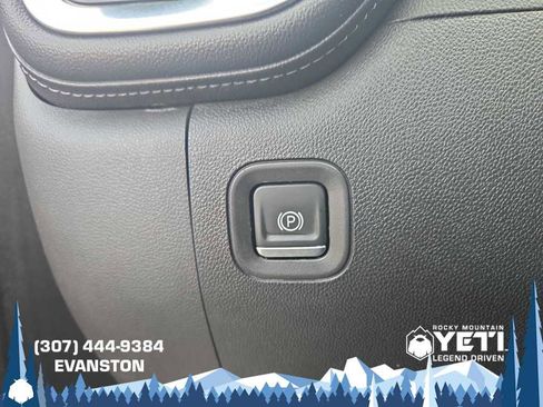 Used 2020 Chevrolet Silverado 1500 LT w/ All-Star Edition image 27