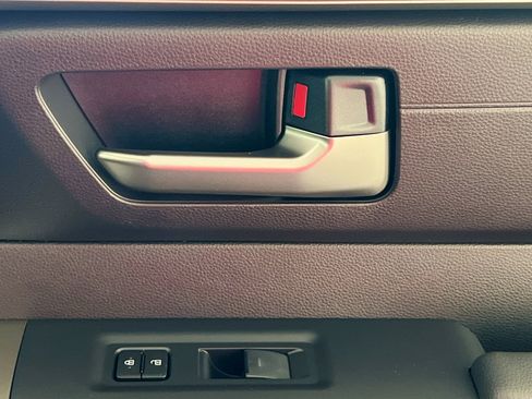 New 2026 Toyota Tundra SR5 w/ SR5 Convenience Package image 31