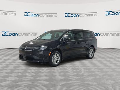 New 2027 Chrysler Pacifica Select
