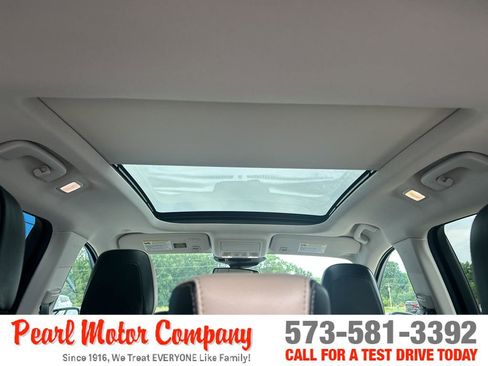 Used 2022 Ford Escape Titanium image 24