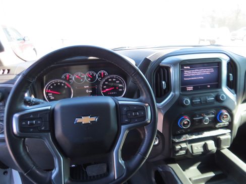Certified 2022 Chevrolet Silverado 1500 LTZ w/ Z71 Off-Road Package image 23