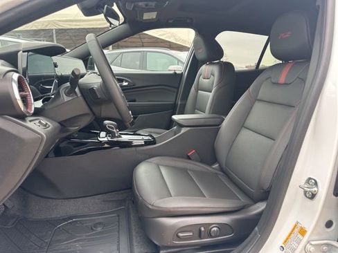 New 2026 Chevrolet Trax RS w/ Sunroof Package image 9