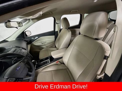 Used 2017 Ford Escape SE FWD image 5