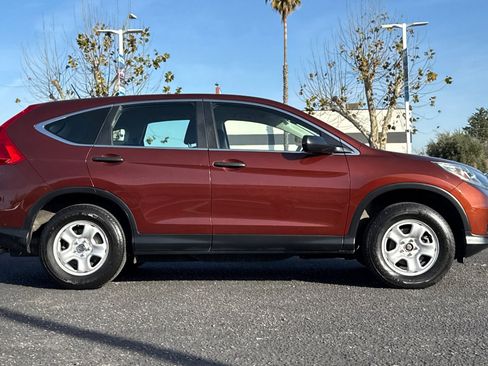 Used 2015 Honda CR-V LX image 7