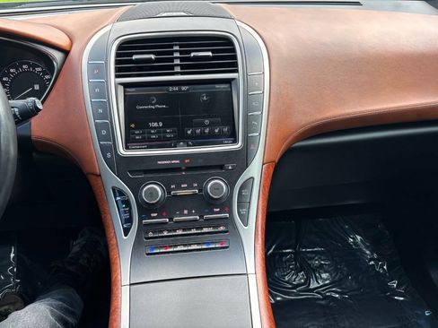 Used 2016 Lincoln MKX Black Label w/ Technology Package image 41