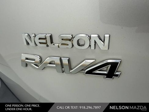 Used 2014 Toyota RAV4 Limited w/ Technology Package FWD image 15
