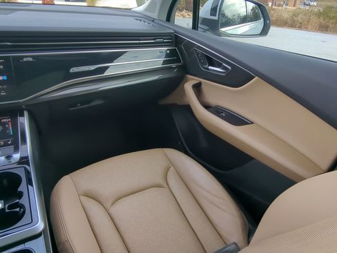 Used 2020 Audi Q7 2.0T Premium Plus w/ Premium Plus Package image 15