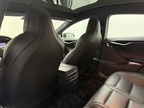 Used 2019 Tesla Model S Long Range AWD/4WD image 17