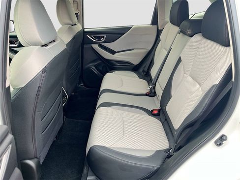 Used 2024 Subaru Forester Premium image 24