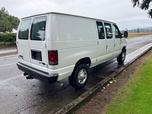 Used 2013 Ford E-250 and Econoline 250 image 5